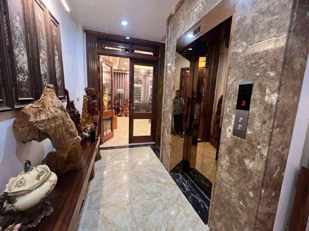 VIP! BÁN NHÀ LIỀN KỀ KĐT LOUIS CITY ĐẠI MỖ, THANG MÁY NHẬP KHẨU, DT:105M2, GIÁ BÁN 28 TỶ