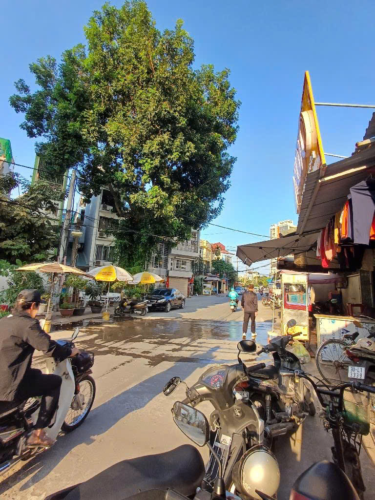 Trần Cung, Cầu giấy, ngõ rộng sầm uất, kinh doanh ngày đêm, vị rí tiềm năng, 30m2 nhỉnh 4 tỷ