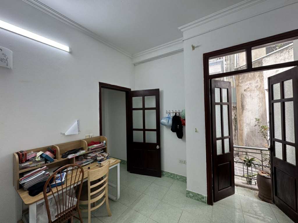 HIẾM! NGỌC LÂM - 41M2 - 100M RA MẶT PHỐ Ô TÔ TRÁNH - NHỈNH 6 TỶ