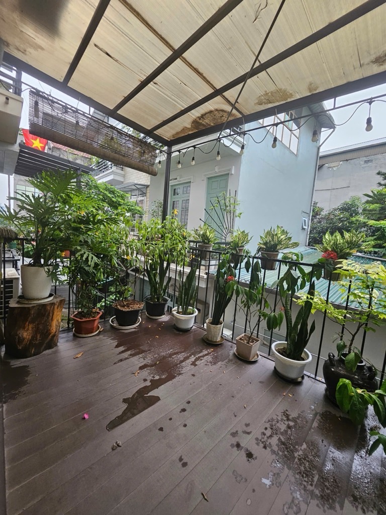 Bán nhà bồ đề, gần cầu trần hưng đạo, oto chỉ 9.x tỉ