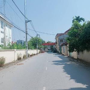 BÁN GẤP ĐẤT KIÊU KỴ - SÁT SẠT Ô TÔ - VIEW CÔNG VIÊN HỒ ĐIỀU HÒA CỰC ĐẸP LUÔN