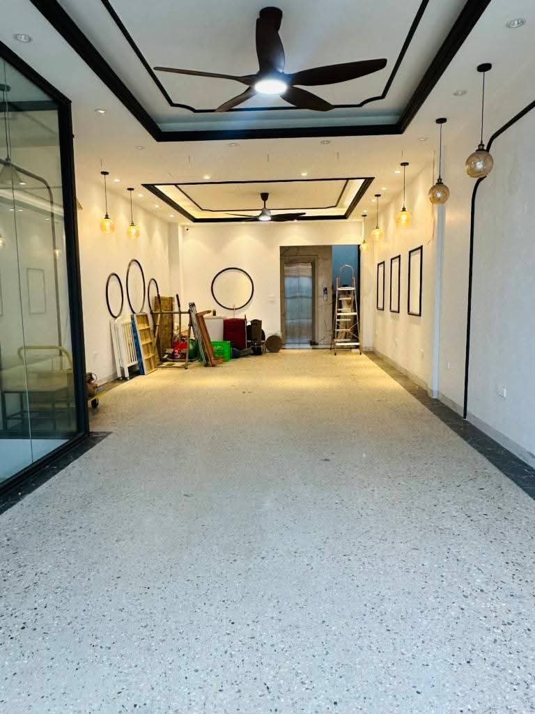 Nhà 5 tầng Lai Xá