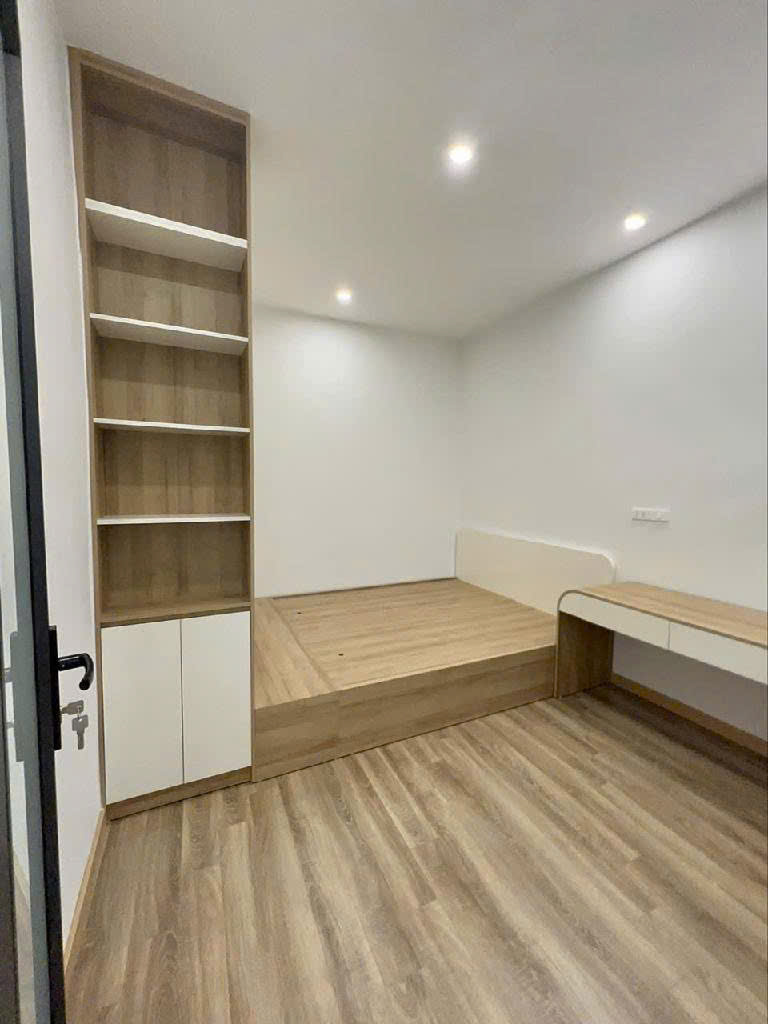 ĐÀO TẤN, PHỐ VIP, SIÊU HIẾM KINH DOANH, Ô TÔ TRÁNH, VỈA HÈ, TẶNG NỘI THẤT. 5.6 TỶ