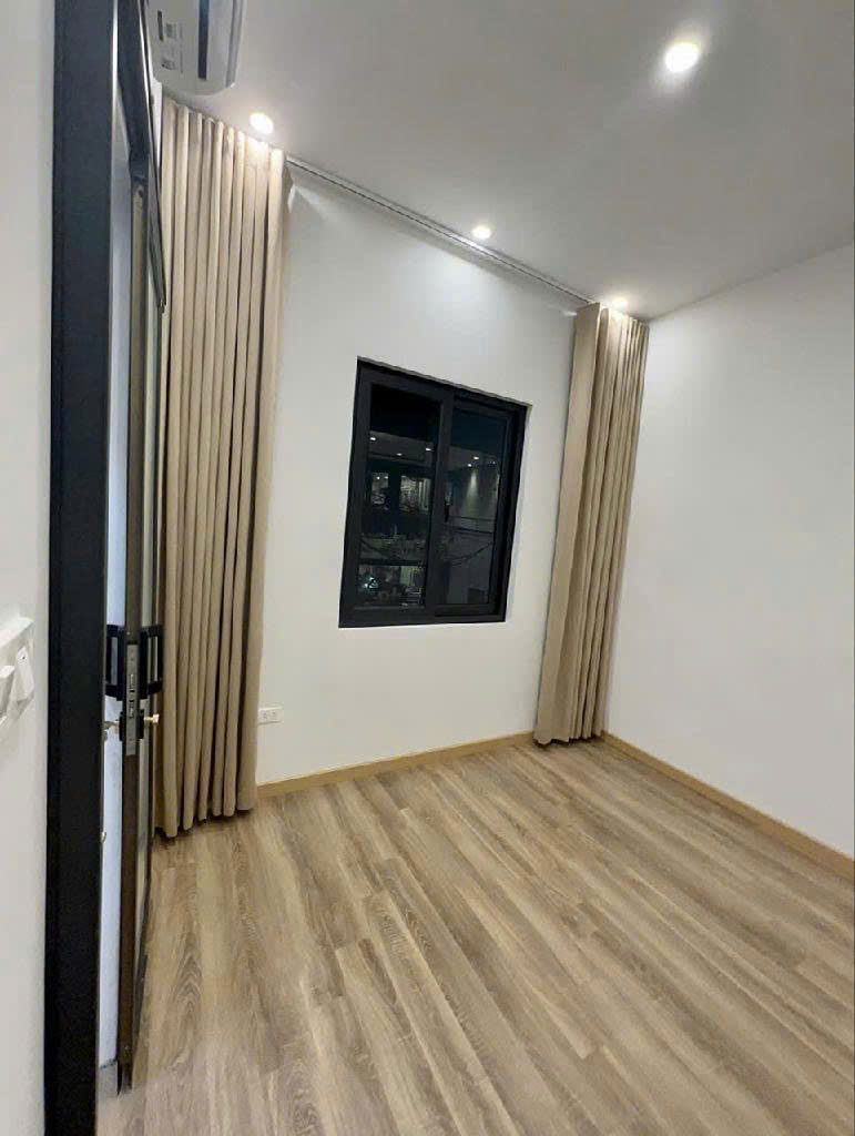 ĐÀO TẤN, PHỐ VIP, SIÊU HIẾM KINH DOANH, Ô TÔ TRÁNH, VỈA HÈ, TẶNG NỘI THẤT. 5.6 TỶ