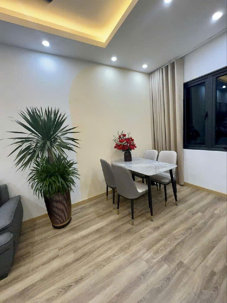 ĐÀO TẤN, PHỐ VIP, SIÊU HIẾM KINH DOANH, Ô TÔ TRÁNH, VỈA HÈ, TẶNG NỘI THẤT. 5.6 TỶ