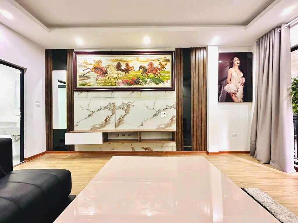BÁN NHÀ CỰC HIẾM HOÀNG MAI 38M- 5 TẦNG SIÊU ĐẸP NHỈNH 2,5 Tỷ  - MẶT TIỀN RỘNG - Ô TÔ ĐỖ CỔNG- KO LỖI PHONG THỦY