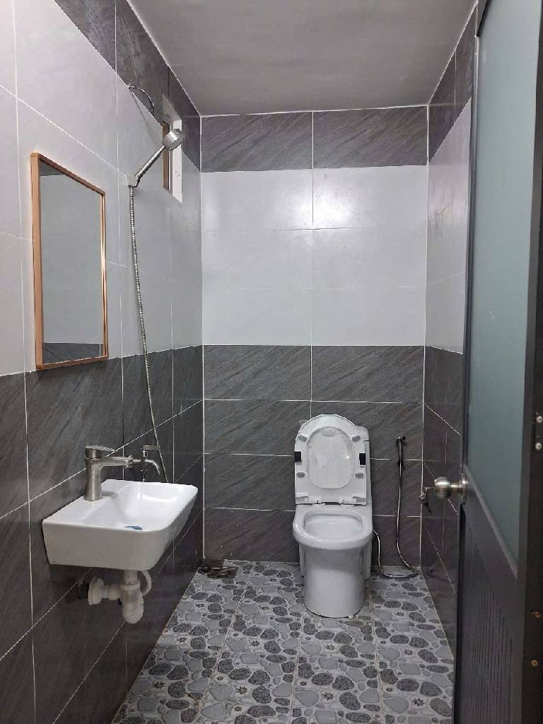 CHỈ 4.95T CÓ NGAY NHÀ TÂN PHÚ MỚI ĐẸP - 48M2 - 3PN - NGAY NGÃ TƯ BỐN XÃ