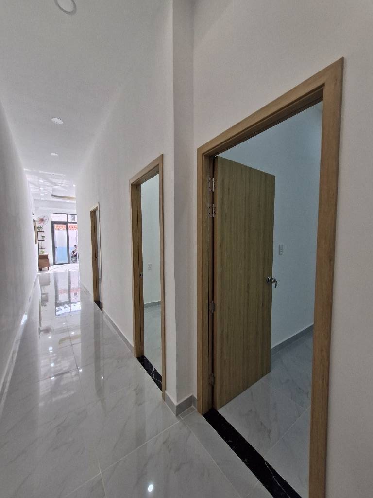 +NHÀ ĐẸP Ở NGAY CẠNH LÊ VĂN VIỆT, TĂNG NHƠN PHÚ A Q9, 97M2, NGANG 4.65M, GIÁ 5.4 TỶ