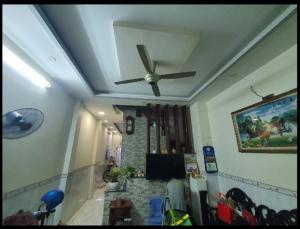 NHÀ BÁN GẦN TRUNG TÂM CHỢ DĨ AN 84m2 nhà 3 tầng kiên cố nhỉnh 4 tỷ.