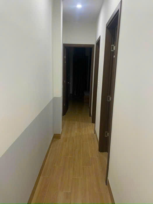 Bán Gấp Nhà Quận 7 , 83m3 , 2 Tầng , 4 Phòng Ngủ 3 WC , Giá 7.x tỷ