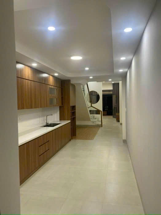 Bán Gấp Nhà Quận 7 , 83m3 , 2 Tầng , 4 Phòng Ngủ 3 WC , Giá 7.x tỷ