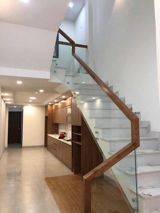 Bán Gấp Nhà Quận 7 , 83m3 , 2 Tầng , 4 Phòng Ngủ 3 WC , Giá 7.x tỷ