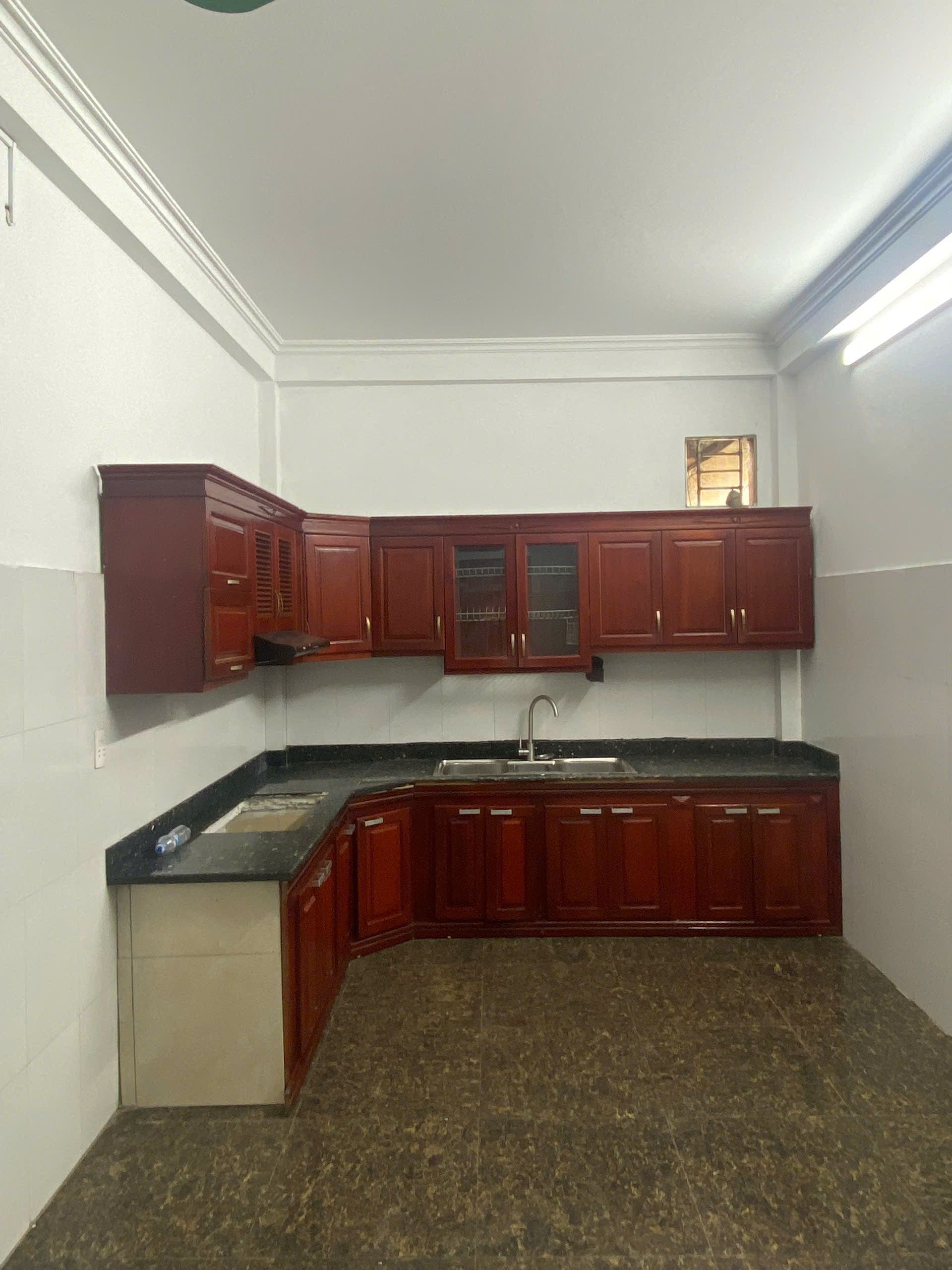 B.Á.N NHÀ-VĨNH QUỲNH, PHÂN LÔ, NGÕ NÔNG, GẦN PHỐ, NHÀ DÂN XÂY CHẮC CHẮN, 33m2, MT: 3.2m, Nhỉnh 5 tỏi nhỏ xíu.