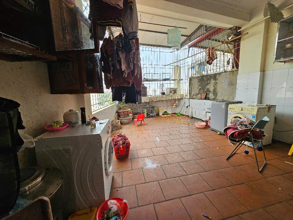 NHÀ PHAN TRỌNG TUỆ, MẶT PHỐ SÁT CẦU BƯƠU, ÔTÔ ĐỖ CỬA, 41m2, MT: 3.5m, NHỈNH 3 CỦ TỎI VÀO VIỆC LUÔN