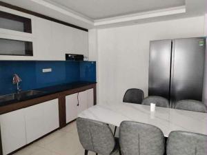 NHÀ ĐẸP KÍNH KOONG, MỚI XÂY, 32/35 M2, 2 PHÚT XE MÁY RA CHỢ TỨ HIỆP, TRUNG TÂM HUYÊN, 5 tyr nhỉnh , TÌM CHỦ GẤP