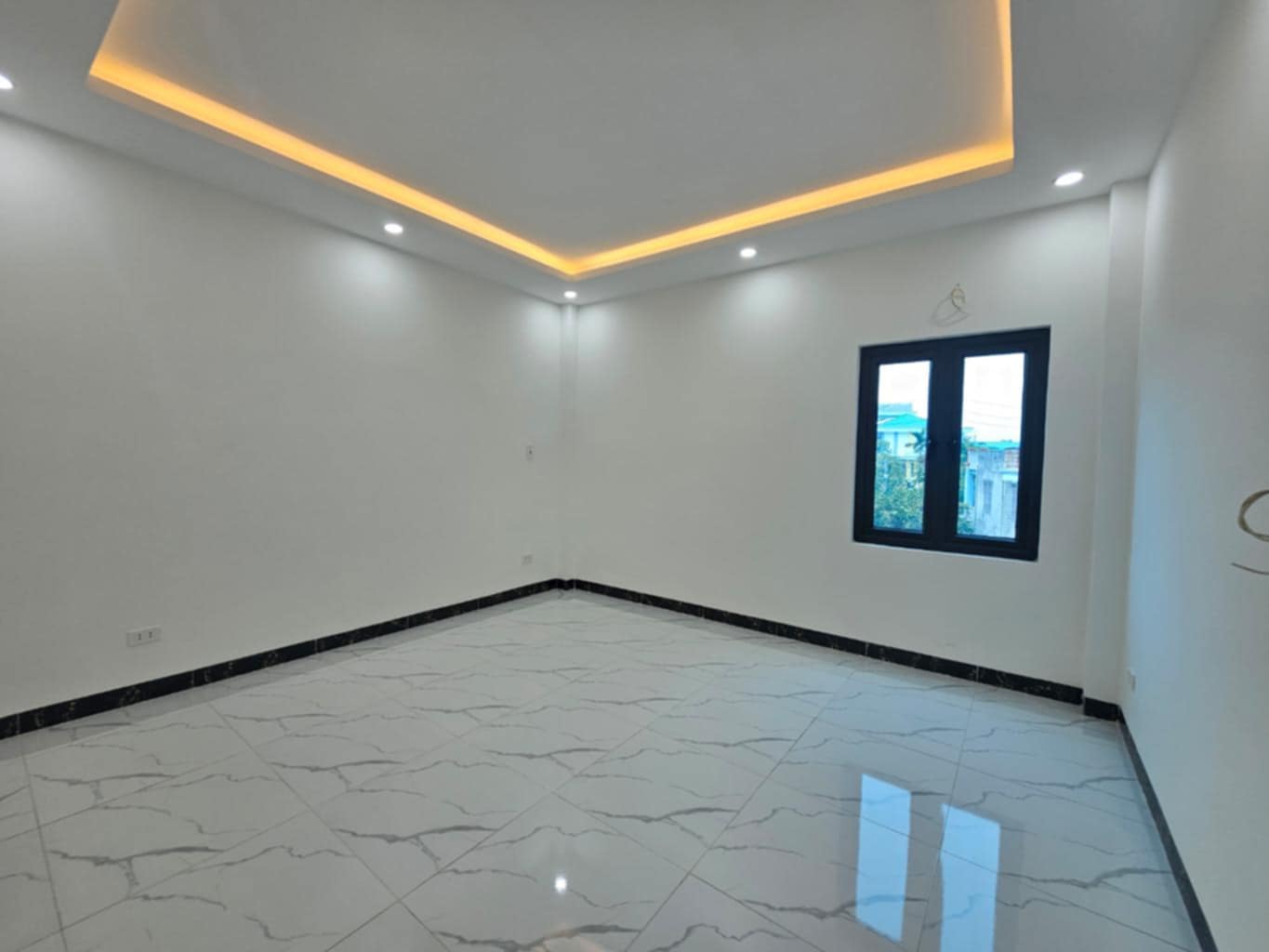 TRUNG TÂM ĐÔNG MỸ - Bán nhà mới 100% 55m² 5 tầng, 4 ngủ, Sổ đỏ, giá 6.65 tỷ