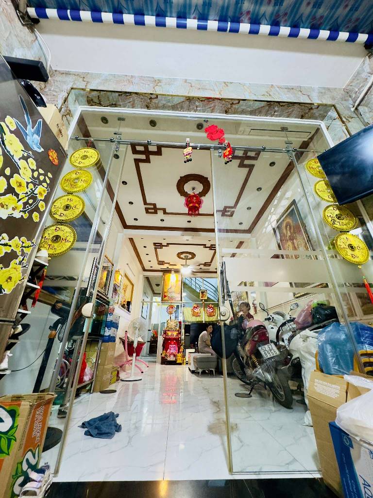 Bán nhà khuông việt