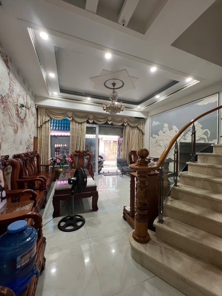 Nhà bán tỉnh lộ 10