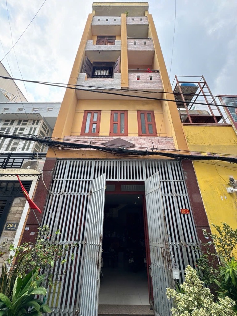 Nhà bán tân phú