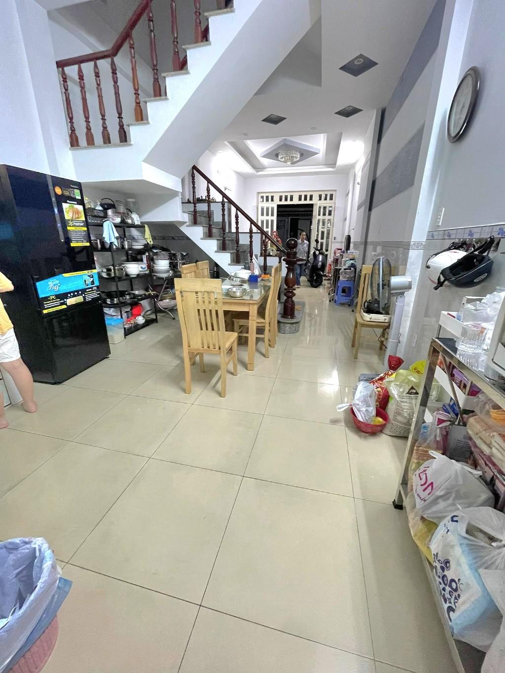 Nhà bán tỉnh lộ 10