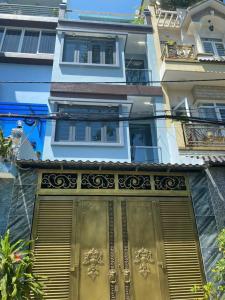 Nhà bán lê văn quế