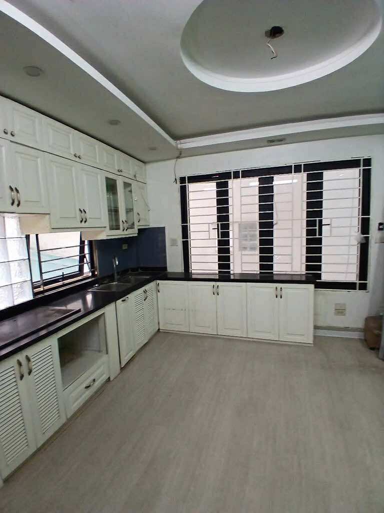 NHÀ ĐẸP Ở NGAY- ĐỘI CẤN BA ĐÌNH - TẦNG THƯỢNG VIEW LOTTE - VÀI BƯỚC RA Ô TÔ - 8 TỶ HƠN