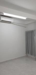 Nhà hẻm Bạch Mã – cư xá Bắc hải p.15 q.10 DTSD 54m2 - 3 tầng BTCT, chỉ 3.x tỷ