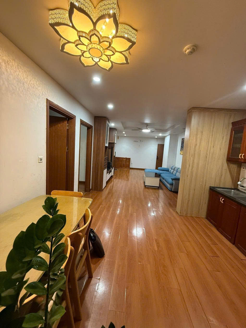 Bán chung cư Vĩnh Hoàng - Nội thất đẹp – Tầng cao – 64m –  4.6 tỷ