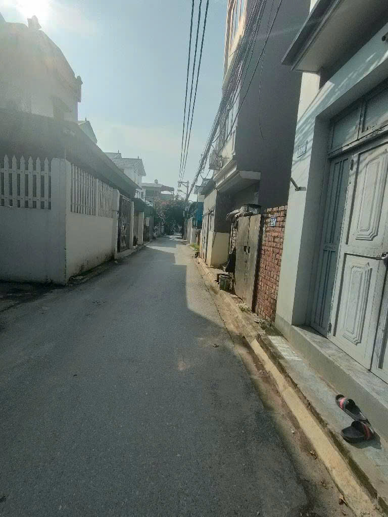 BÁN ĐẤT LONG BIÊN CHÍNH CHỦ SỔ VUÔNG ĐÉT SẴN XÂY DỰNG