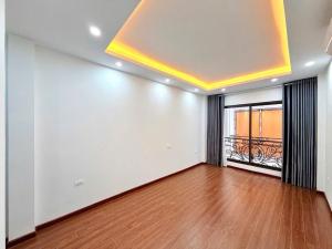 Bán Nhà Hồ Tùng Mậu. nhà đẹp trong ngõ, giao thông thuận tiện, diện tích 32m2, giá 6.99 tỷ
