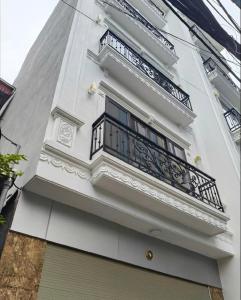 Cần bán gấp căn nhà đẹp , siêu rộng rãi , tiện nghi