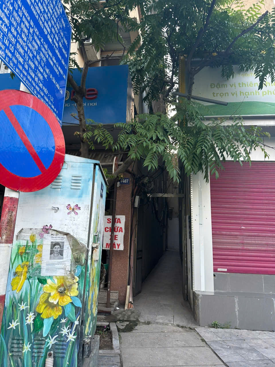 NHÀ ĐẸP GIẢI PHÓNG, NGÕ RỘNG THÊNH THANG, CÁCH PHỐ 20M, DT 35m, MT rộng, GIÁ CHỈ HƠN 3 TỶ