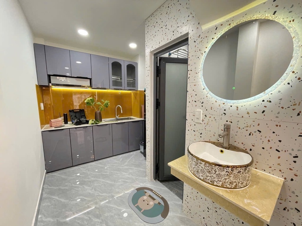 Nhà Bình Thạnh gần chợ Bà Chiểu giá nhĩnh 4T