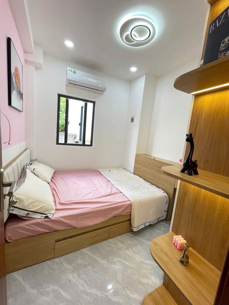 Nhà Bình Thạnh gần chợ Bà Chiểu giá nhĩnh 4T