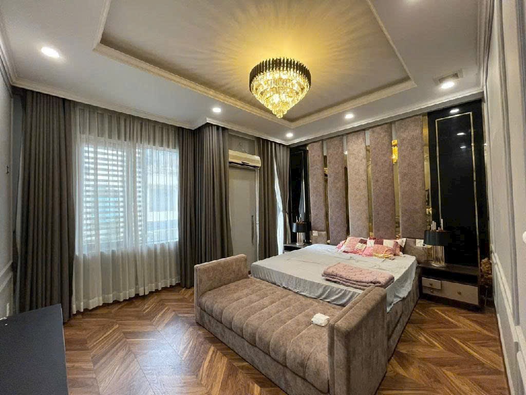 Bán nhà 4 tầng ở Bình Tân, dt 92m, mặt tiền 12m, giá 9 tỷ hơn thương lượng