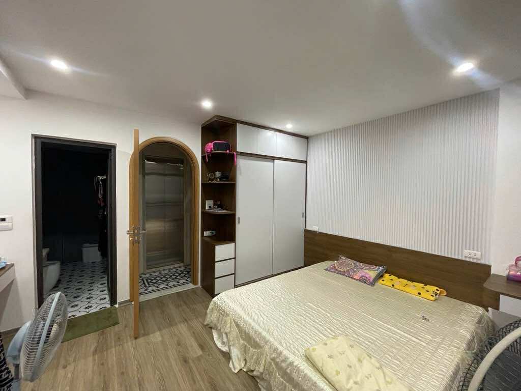 NHÀ ĐẸP DÂN XÂY - LÔ GÓC THOÁNG - 10M RA PHỐ - NHÀ TRƯỜNG CHINH NHỈNH 10 TỶ