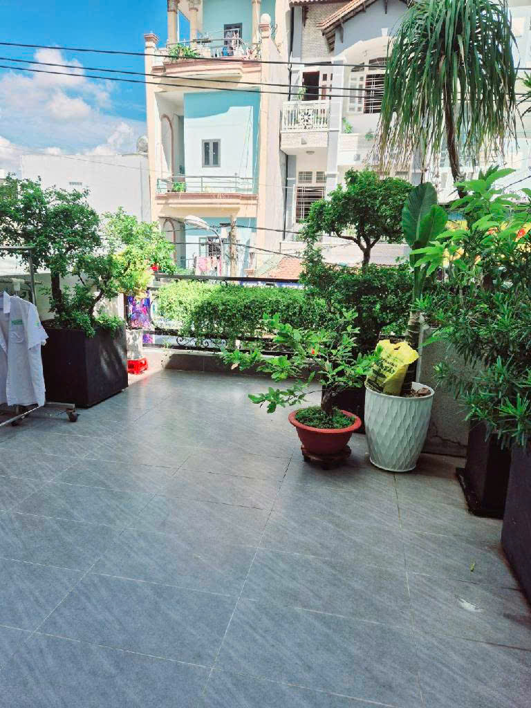 MẶT TIỀN KINH DOANH NGUYỄN VĂN KHỐI VỪA Ở VỪA CHO THUÊ 3 TẦNG GIÁ 12XXX