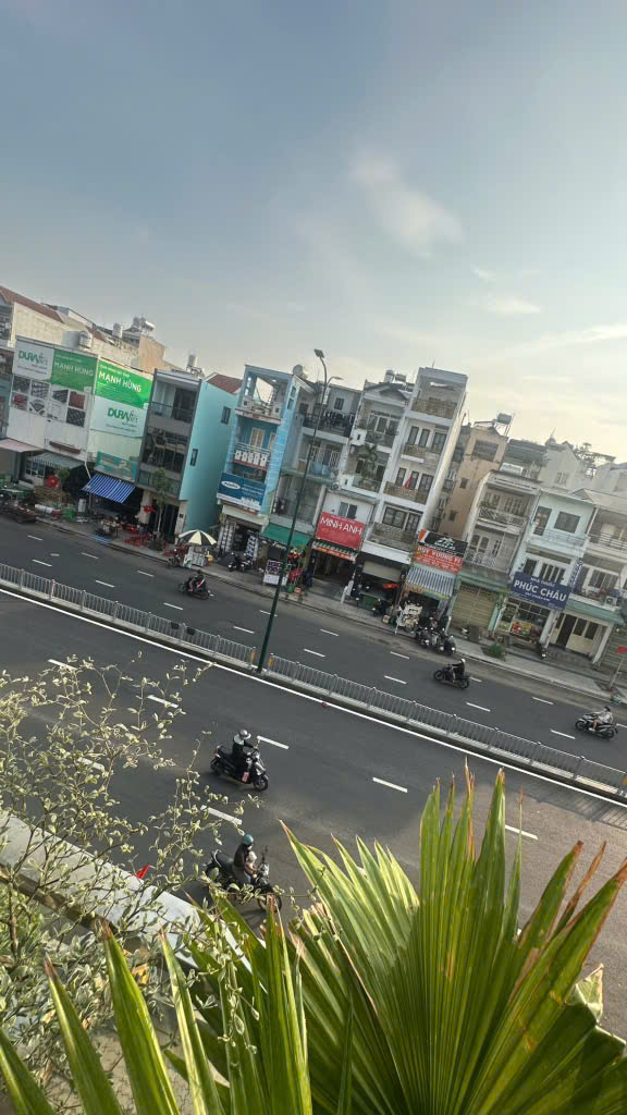MẶT TIỀN KINH DOANH - NHÀ ĐẸP - FULL NỘI THẤT .  Dương Quảng Hàm 52m2 Giá 16 tỷ  Phường 6 Gò Vấp .