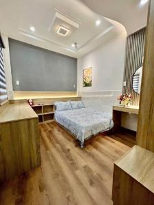 Vì gia đình mình sắp định cư ở nước ngoài nên mình muốn bán nhà gấp Quang Trung 22m2 Giá 3.1 tỷ Phường 10 Gò Vấp . Liên Hệ Mr Hải : 0919 34 68 52