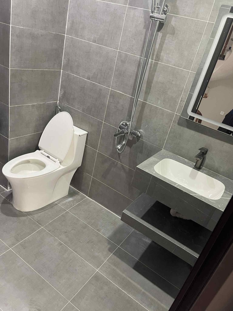 BÁN NHÀ MỚI THẠCH BÀN – 6 TẦNG – Ô TÔ VÀO NHÀ – GIÁ 6.8 TỶ
