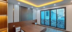 BÁN NHÀ THẠCH BÀN – 6 TẦNG – THANG MÁY – Ô TÔ ĐỖ CỬA – 39M² – GIÁ 8.999 TỶ