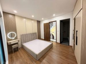 BÁN NHÀ PHÚC ĐỒNG – 30M² – 6,2 TỶ – MẶT TIỀN RỘNG 4,5M – NHÀ 6 TẦNG ĐẸP, Ô TÔ ĐỖ CỔNG