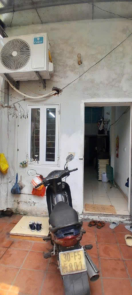 Bán nhà Thạch Bàn, ngõ Camry tránh đỗ, giá siêu đẹp  50,5m2  1,75 tỷ