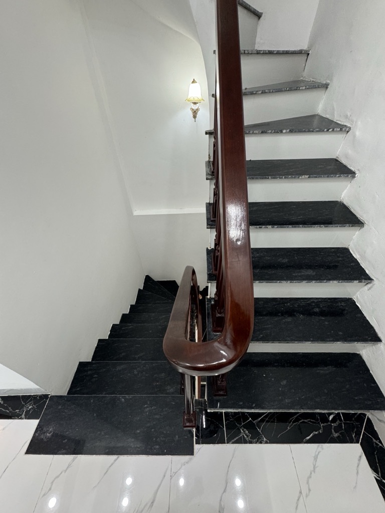 Bán nhà mới Trung Phụng - Dt 25/30 - giá 5.38T.