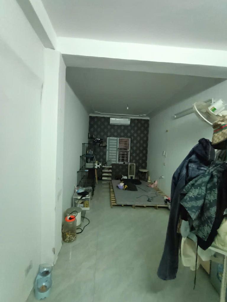 Bán nhà Đê La Thành - Dt 26m2 - sổ đỏ - giá 5.8T