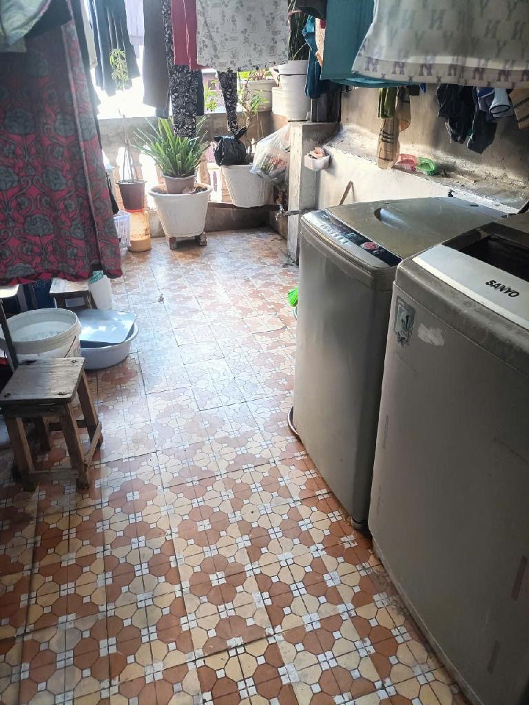 Bán nhà Đê La Thành - Dt 26m2 - sổ đỏ - giá 5.8T