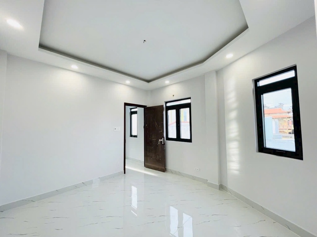 Bán nhà hẻm xe hơi 5 tầng 54m2, 6 phòng ngủ, dòng tiền 18tr/tháng gần công viên Bông Sao