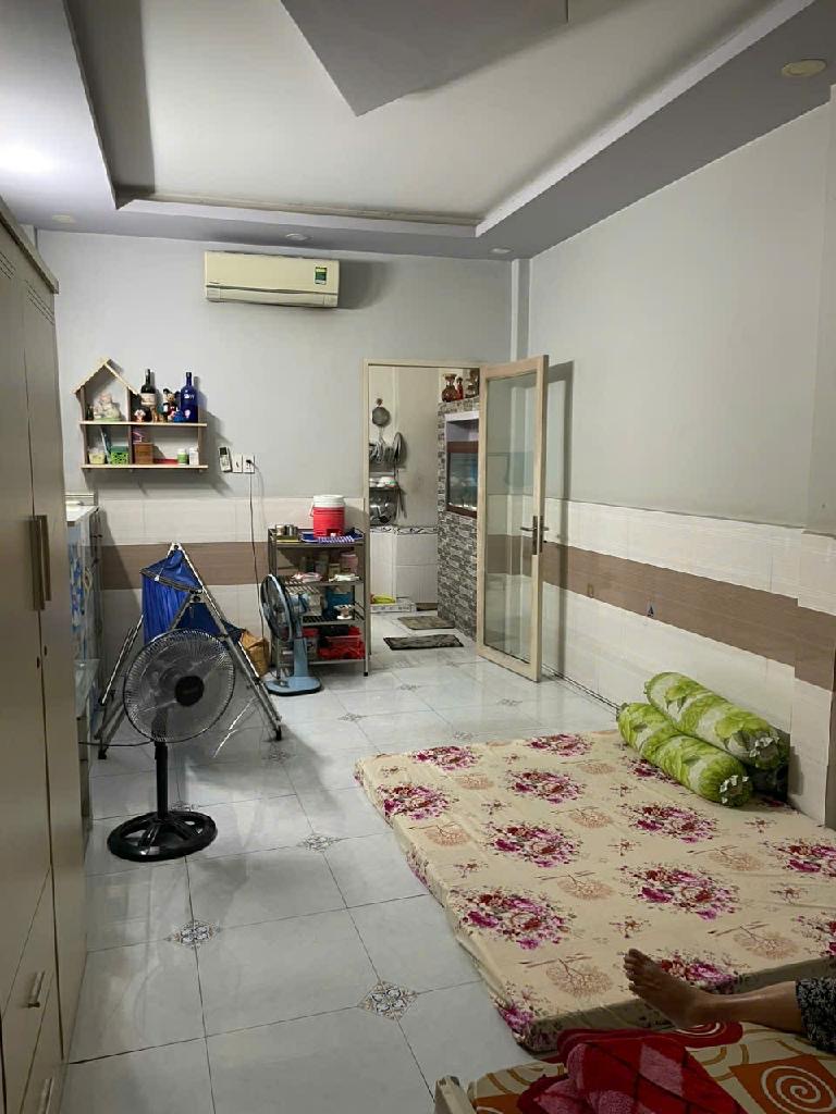 Bán nhà siêu rẻ ngay mặt tiền Phạm Thế Hiển