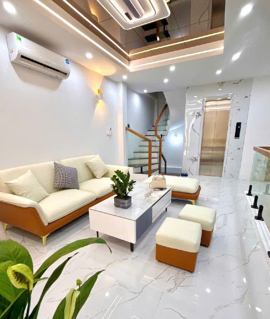 Bán nhà Trường Chinh, 06 tầng thang máy, nội thất 05 sao