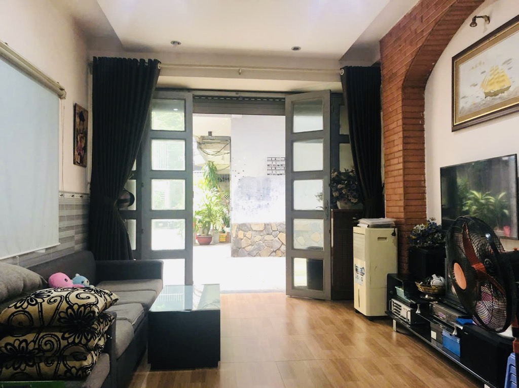 HOT HIẾM- 2 MẶT TIỀN HẺM XE HƠI-40m2- LÔ GÓC THOÁNG MÁT - SỔ VUÔNG A4